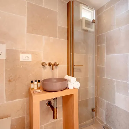 Palazzo Vanese Sus 3* Bari
