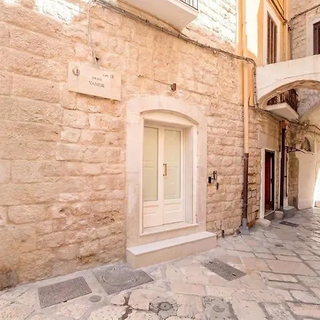 Palazzo Vanese Sus Bari